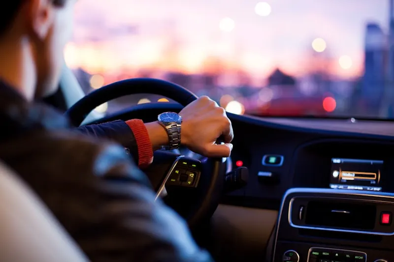 Uber vs. Limo Service in New Orleans: A Trip-by-Trip Decision Guide